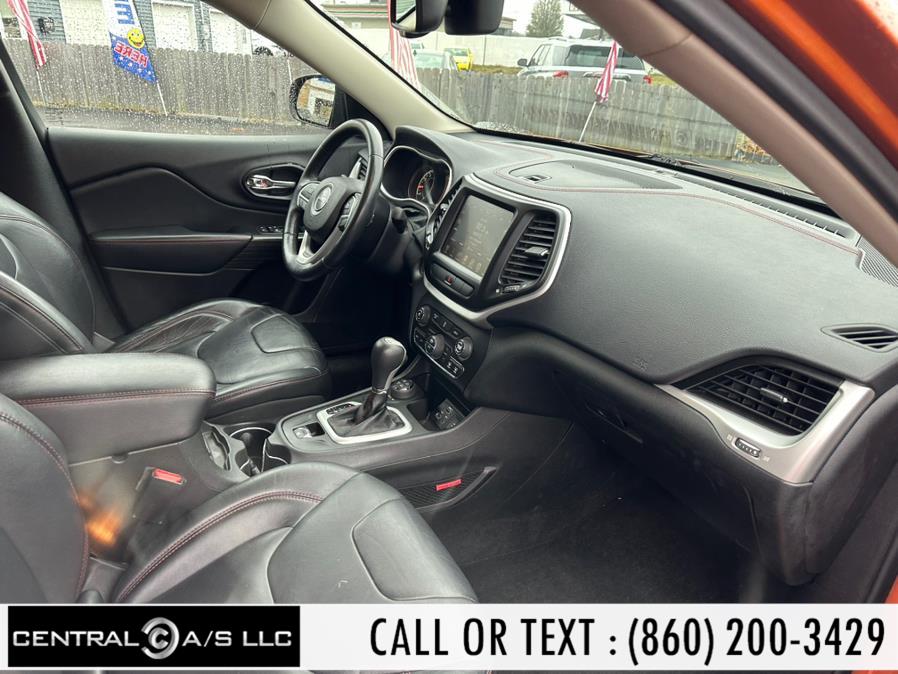 2014 Jeep Cherokee 4WD 4dr Trailhawk, available for sale in East Windsor, Connecticut | Central A/S LLC. East Windsor, Connecticut 2014 Jeep Cherokee 4WD 4dr Trailhawk, available for sale in East Windsor, Connecticut | Central A/S LLC. East Windsor, Connecticut