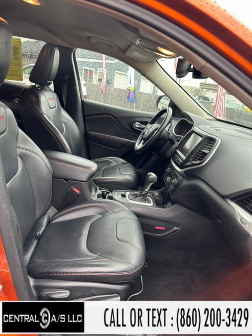 2014 Jeep Cherokee 4WD 4dr Trailhawk, available for sale in East Windsor, Connecticut | Central A/S LLC. East Windsor, Connecticut 2014 Jeep Cherokee 4WD 4dr Trailhawk, available for sale in East Windsor, Connecticut | Central A/S LLC. East Windsor, Connecticut