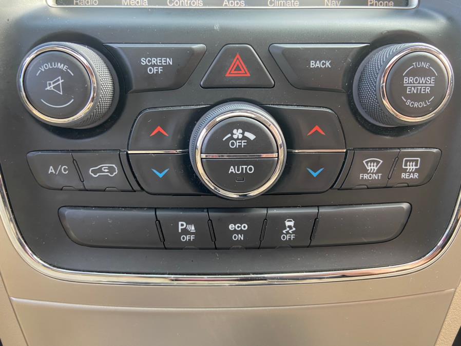 Used Jeep Grand Cherokee 4WD 4dr Limited 2015 | Champion Used Auto Sales LLC. Newark, New Jersey Used Jeep Grand Cherokee 4WD 4dr Limited 2015 | Champion Used Auto Sales LLC. Newark, New Jersey
