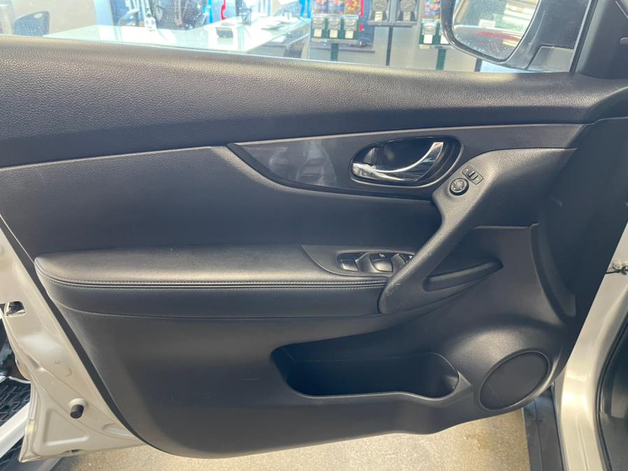 2019 Nissan Rogue FWD SV, available for sale in Inwood, New York | 5 Towns Drive. Inwood, New York 2019 Nissan Rogue FWD SV, available for sale in Inwood, New York | 5 Towns Drive. Inwood, New York
