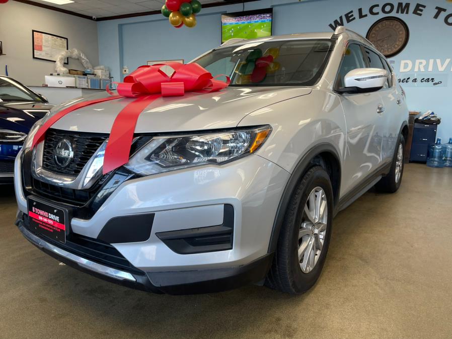 2019 Nissan Rogue FWD SV, available for sale in Inwood, New York | 5 Towns Drive. Inwood, New York 2019 Nissan Rogue FWD SV, available for sale in Inwood, New York | 5 Towns Drive. Inwood, New York