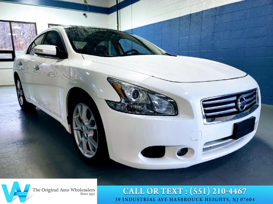 Used Nissan Maxima 4dr Sdn V6 CVT 3.5 S 2012 | AW Auto & Truck Wholesalers, Inc. Hasbrouck Heights, New Jersey