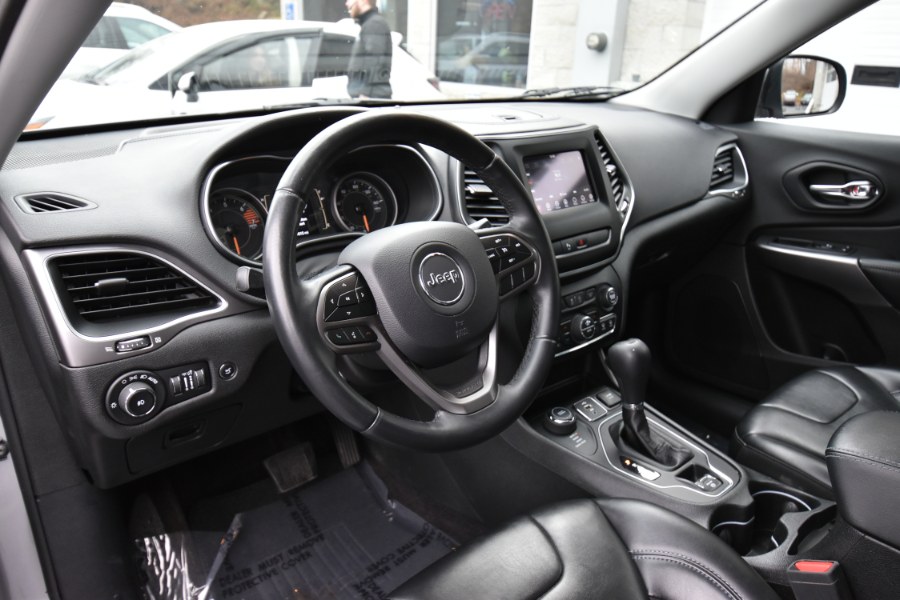 Used Jeep Cherokee Latitude Plus 4x4 2019 | Highline Car Connection. Waterbury, Connecticut Used Jeep Cherokee Latitude Plus 4x4 2019 | Highline Car Connection. Waterbury, Connecticut