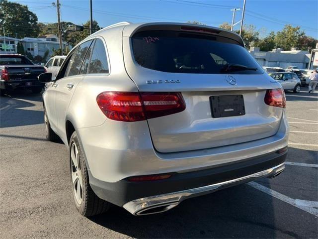 2017 Mercedes-benz Glc GLC 300, available for sale in Stratford, Connecticut | Wiz Leasing Inc. Stratford, Connecticut 2017 Mercedes-benz Glc GLC 300, available for sale in Stratford, Connecticut | Wiz Leasing Inc. Stratford, Connecticut