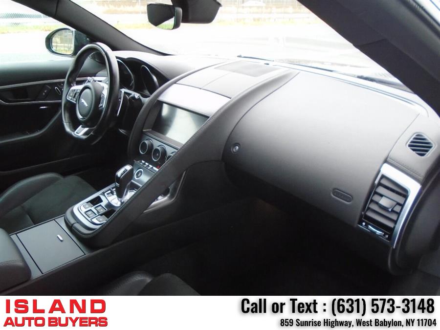 2019 Jaguar F-type P340 2dr Convertible 8A, available for sale in West Babylon, New York | Island Auto Buyers. West Babylon, New York 2019 Jaguar F-type P340 2dr Convertible 8A, available for sale in West Babylon, New York | Island Auto Buyers. West Babylon, New York