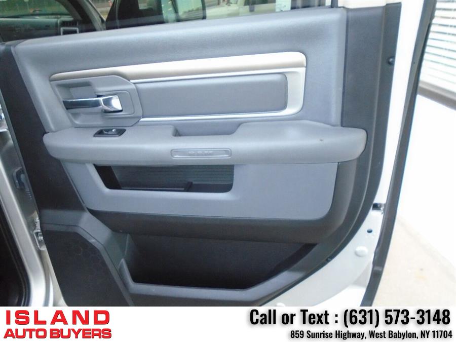 2016 Ram 1500 Big Horn 4x4 4dr Crew Cab 5.5 ft. SB Pickup, available for sale in West Babylon, New York | Island Auto Buyers. West Babylon, New York 2016 Ram 1500 Big Horn 4x4 4dr Crew Cab 5.5 ft. SB Pickup, available for sale in West Babylon, New York | Island Auto Buyers. West Babylon, New York