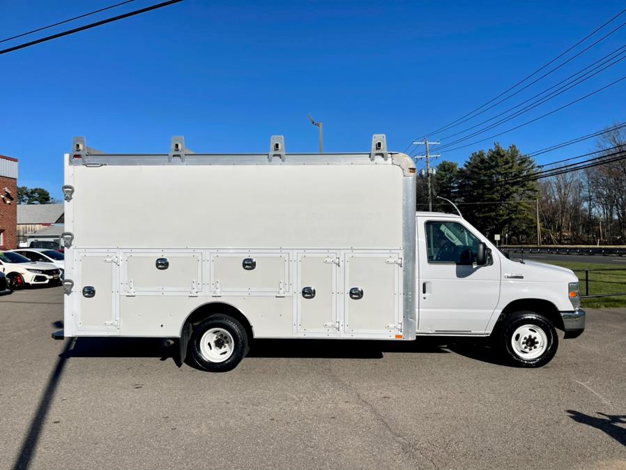 2016 Ford Econoline Commercial Cutaway E-450 Super Duty 176" DRW, available for sale in South Windsor, Connecticut | Mike And Tony Auto Sales, Inc. South Windsor, Connecticut 2016 Ford Econoline Commercial Cutaway E-450 Super Duty 176" DRW, available for sale in South Windsor, Connecticut | Mike And Tony Auto Sales, Inc. South Windsor, Connecticut