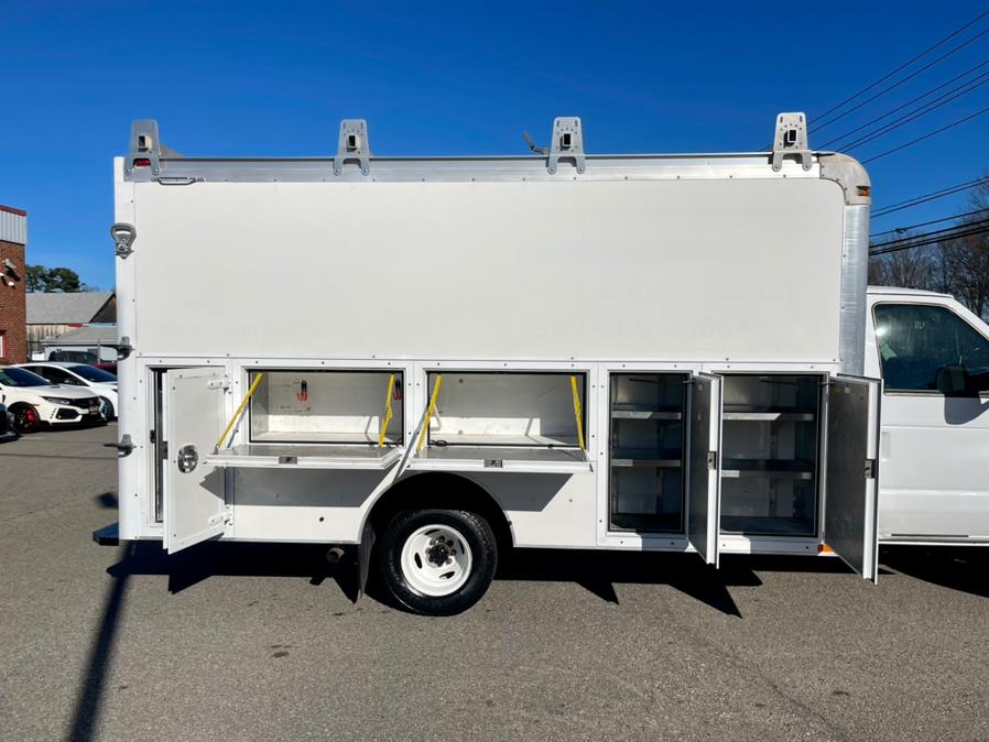2016 Ford Econoline Commercial Cutaway E-450 Super Duty 176" DRW, available for sale in South Windsor, Connecticut | Mike And Tony Auto Sales, Inc. South Windsor, Connecticut 2016 Ford Econoline Commercial Cutaway E-450 Super Duty 176" DRW, available for sale in South Windsor, Connecticut | Mike And Tony Auto Sales, Inc. South Windsor, Connecticut