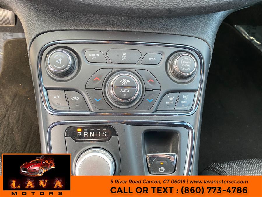 2015 Chrysler 200 4dr Sdn S AWD, available for sale in Canton, Connecticut | Lava Motors. Canton, Connecticut 2015 Chrysler 200 4dr Sdn S AWD, available for sale in Canton, Connecticut | Lava Motors. Canton, Connecticut