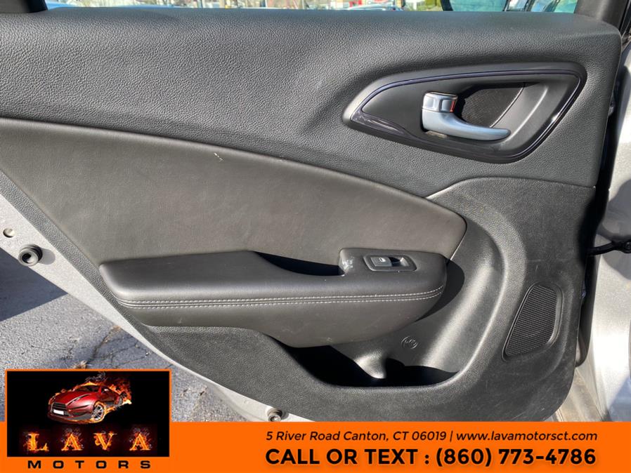 2015 Chrysler 200 4dr Sdn S AWD, available for sale in Canton, Connecticut | Lava Motors. Canton, Connecticut 2015 Chrysler 200 4dr Sdn S AWD, available for sale in Canton, Connecticut | Lava Motors. Canton, Connecticut