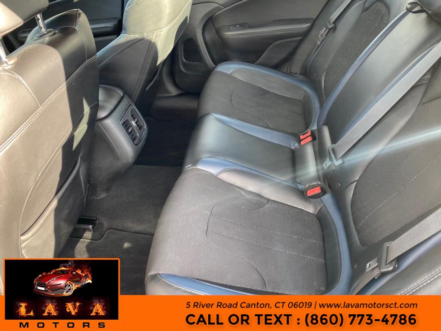 2015 Chrysler 200 4dr Sdn S AWD, available for sale in Canton, Connecticut | Lava Motors. Canton, Connecticut 2015 Chrysler 200 4dr Sdn S AWD, available for sale in Canton, Connecticut | Lava Motors. Canton, Connecticut