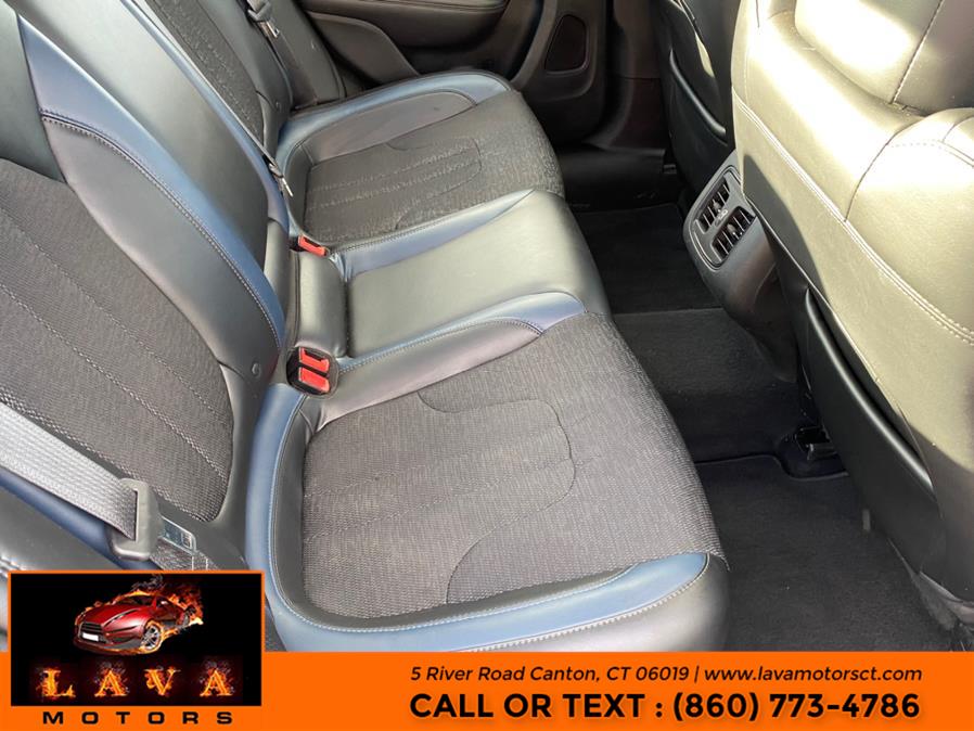 2015 Chrysler 200 4dr Sdn S AWD, available for sale in Canton, Connecticut | Lava Motors. Canton, Connecticut 2015 Chrysler 200 4dr Sdn S AWD, available for sale in Canton, Connecticut | Lava Motors. Canton, Connecticut