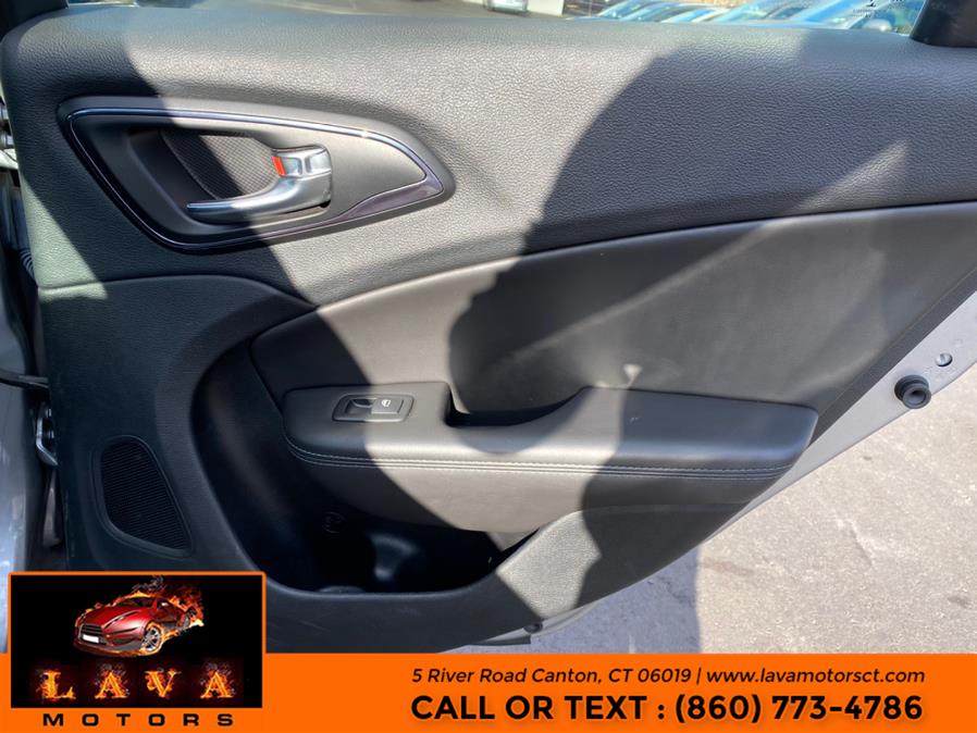 2015 Chrysler 200 4dr Sdn S AWD, available for sale in Canton, Connecticut | Lava Motors. Canton, Connecticut 2015 Chrysler 200 4dr Sdn S AWD, available for sale in Canton, Connecticut | Lava Motors. Canton, Connecticut