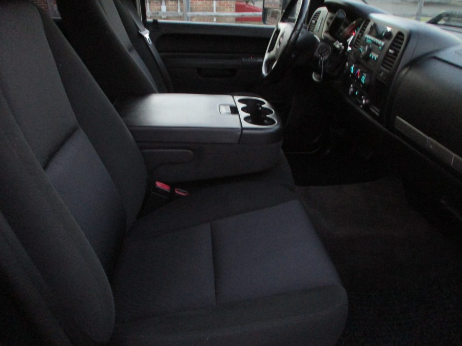 2010 GMC Sierra 2500HD 4WD Ext Cab 143.5" SLE, available for sale in Suffield, Connecticut | Suffield Auto Sales. Suffield, Connecticut 2010 GMC Sierra 2500HD 4WD Ext Cab 143.5" SLE, available for sale in Suffield, Connecticut | Suffield Auto Sales. Suffield, Connecticut