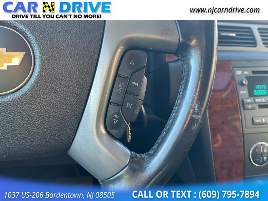 Used Chevrolet Suburban LT 1500 4WD 2014 | Car N Drive. Bordentown, New Jersey Used Chevrolet Suburban LT 1500 4WD 2014 | Car N Drive. Bordentown, New Jersey