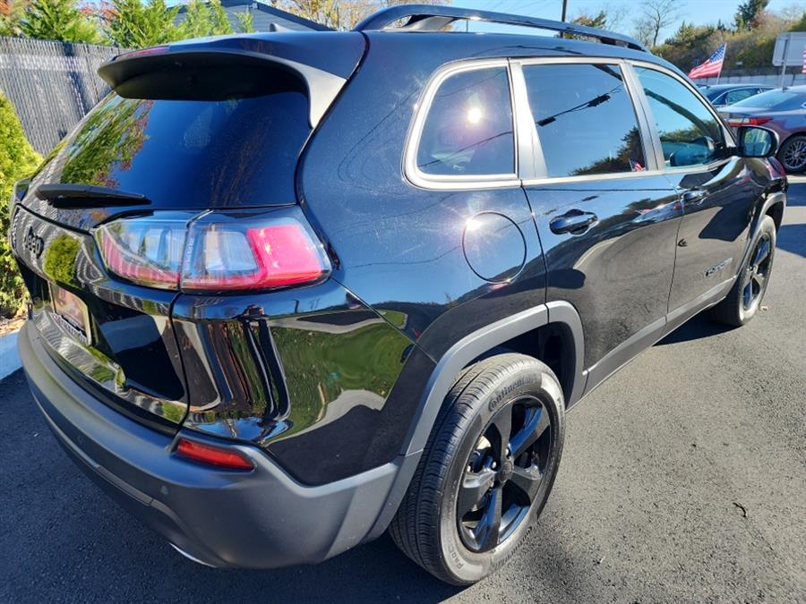 2019 Jeep Cherokee Latitude Plus 4x4, available for sale in Islip, New York | L.I. Auto Gallery. Islip, New York 2019 Jeep Cherokee Latitude Plus 4x4, available for sale in Islip, New York | L.I. Auto Gallery. Islip, New York