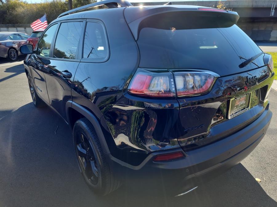 2019 Jeep Cherokee Latitude Plus 4x4, available for sale in Islip, New York | L.I. Auto Gallery. Islip, New York 2019 Jeep Cherokee Latitude Plus 4x4, available for sale in Islip, New York | L.I. Auto Gallery. Islip, New York