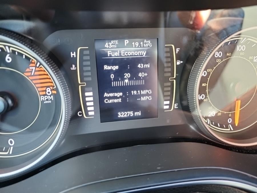 2019 Jeep Cherokee Latitude Plus 4x4, available for sale in Islip, New York | L.I. Auto Gallery. Islip, New York 2019 Jeep Cherokee Latitude Plus 4x4, available for sale in Islip, New York | L.I. Auto Gallery. Islip, New York
