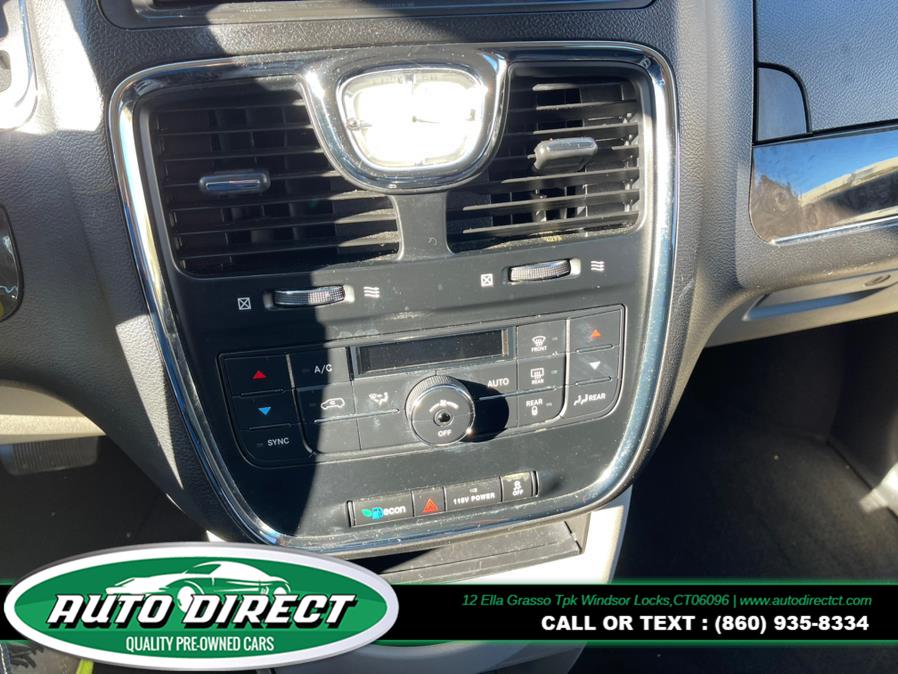 Used Chrysler Town & Country 4dr Wgn Touring 2015 | Auto Direct LLC. Windsor Locks, Connecticut Used Chrysler Town & Country 4dr Wgn Touring 2015 | Auto Direct LLC. Windsor Locks, Connecticut