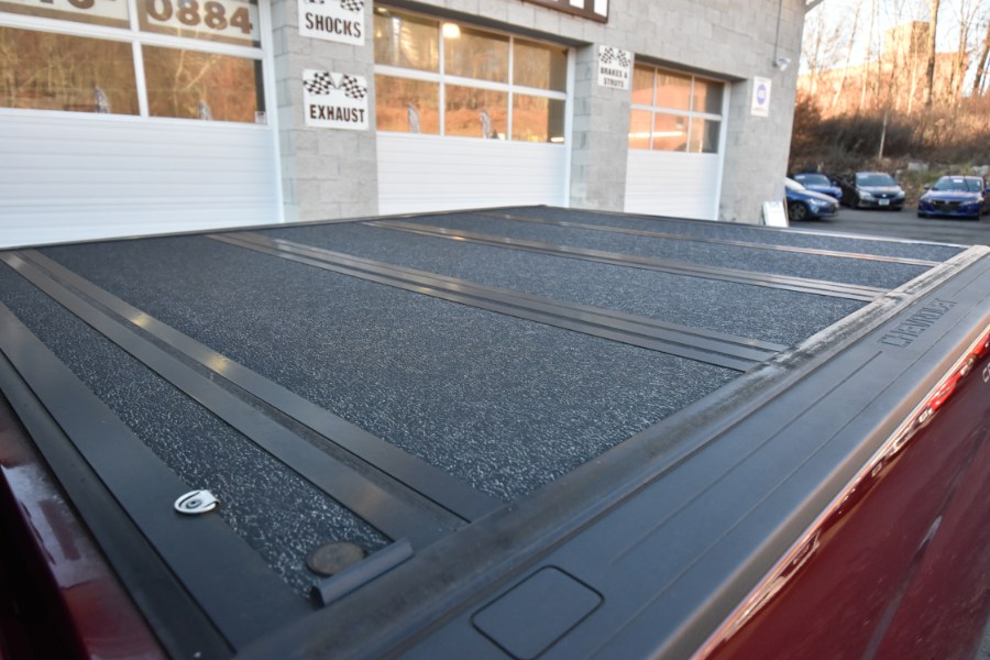 Used Chevrolet Silverado 1500 4WD Crew Cab 143.5" High Country 2014 | Highline Car Connection. Waterbury, Connecticut Used Chevrolet Silverado 1500 4WD Crew Cab 143.5" High Country 2014 | Highline Car Connection. Waterbury, Connecticut