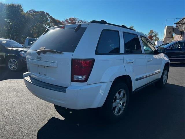 Used Jeep Grand Cherokee Laredo 2010 | Wiz Leasing Inc. Stratford, Connecticut Used Jeep Grand Cherokee Laredo 2010 | Wiz Leasing Inc. Stratford, Connecticut