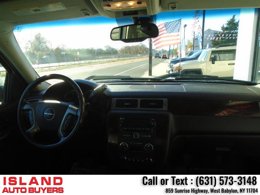 2008 GMC Sierra 1500 Denali 4WD 4dr Crew Cab 5.8 ft. SB, available for sale in West Babylon, New York | Island Auto Buyers. West Babylon, New York 2008 GMC Sierra 1500 Denali 4WD 4dr Crew Cab 5.8 ft. SB, available for sale in West Babylon, New York | Island Auto Buyers. West Babylon, New York