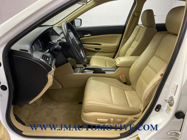 2012 Honda Accord 4dr I4 Auto SE, available for sale in Naugatuck, Connecticut | J&M Automotive Sls&Svc LLC. Naugatuck, Connecticut 2012 Honda Accord 4dr I4 Auto SE, available for sale in Naugatuck, Connecticut | J&M Automotive Sls&Svc LLC. Naugatuck, Connecticut