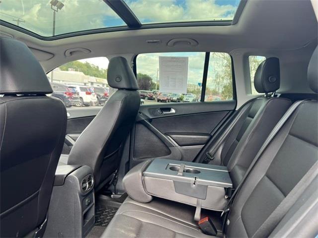 2017 Volkswagen Tiguan Wolfsburg, available for sale in Stratford, Connecticut | Wiz Leasing Inc. Stratford, Connecticut 2017 Volkswagen Tiguan Wolfsburg, available for sale in Stratford, Connecticut | Wiz Leasing Inc. Stratford, Connecticut