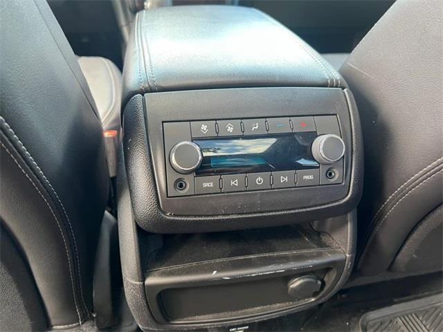 2015 Chevrolet Traverse 2LT, available for sale in Stratford, Connecticut | Wiz Leasing Inc. Stratford, Connecticut 2015 Chevrolet Traverse 2LT, available for sale in Stratford, Connecticut | Wiz Leasing Inc. Stratford, Connecticut
