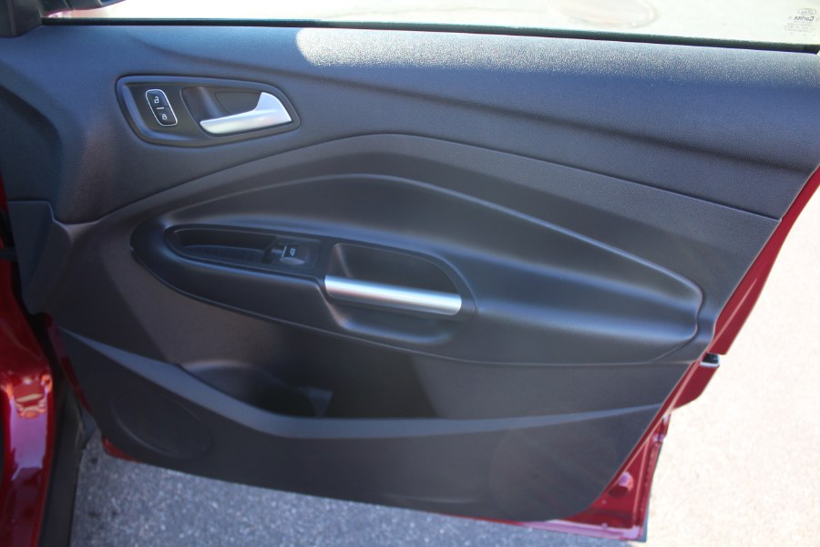 2019 Ford Escape Titanium 4WD, available for sale in Deer Park, New York | Car Tec Enterprise Leasing & Sales LLC. Deer Park, New York 2019 Ford Escape Titanium 4WD, available for sale in Deer Park, New York | Car Tec Enterprise Leasing & Sales LLC. Deer Park, New York