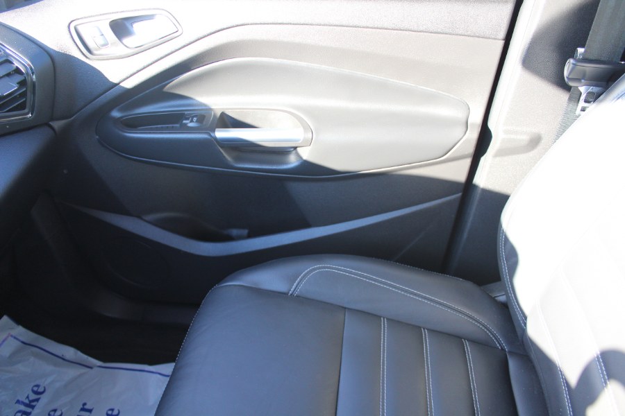 2019 Ford Escape Titanium 4WD, available for sale in Deer Park, New York | Car Tec Enterprise Leasing & Sales LLC. Deer Park, New York 2019 Ford Escape Titanium 4WD, available for sale in Deer Park, New York | Car Tec Enterprise Leasing & Sales LLC. Deer Park, New York