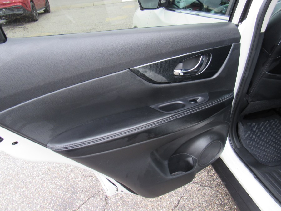 Used Nissan Rogue SL 2015 | Hilario's Auto Sales Inc.. Worcester, Massachusetts Used Nissan Rogue SL 2015 | Hilario's Auto Sales Inc.. Worcester, Massachusetts