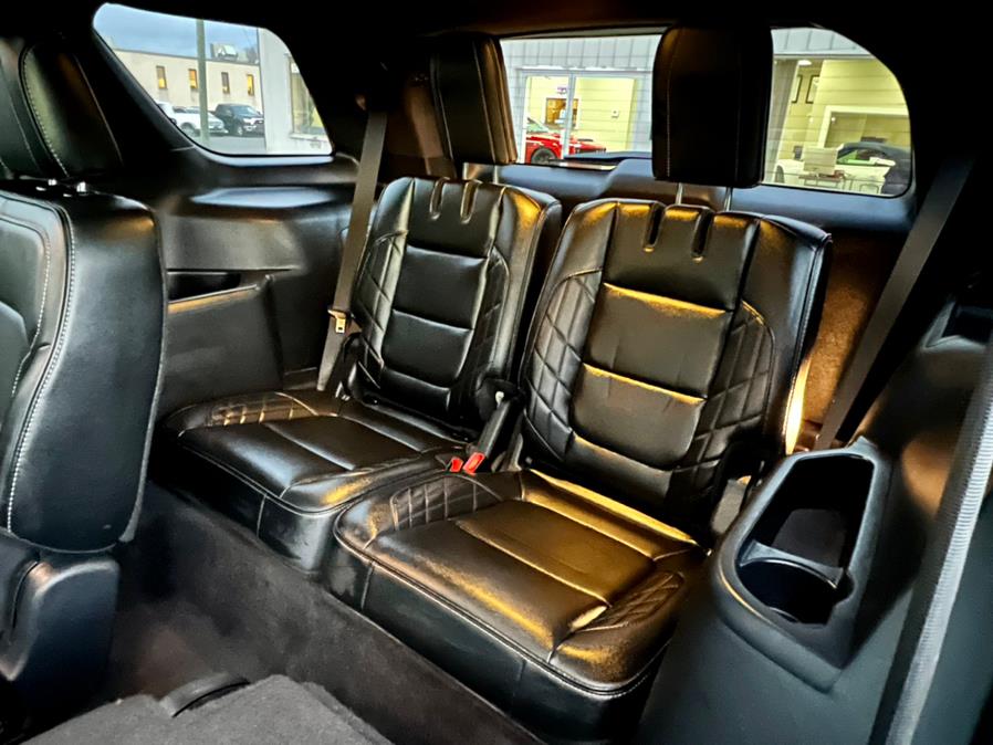 2016 Ford Explorer 4WD 4dr Platinum, available for sale in Berlin, Connecticut | Tru Auto Mall. Berlin, Connecticut 2016 Ford Explorer 4WD 4dr Platinum, available for sale in Berlin, Connecticut | Tru Auto Mall. Berlin, Connecticut