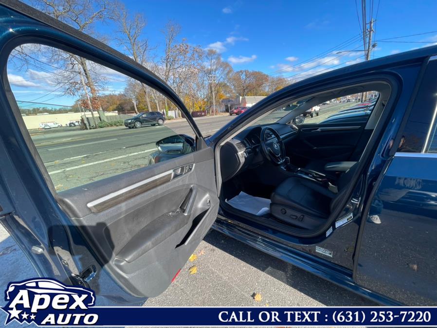 2018 Volkswagen Passat 2.0T SE w/Technology Auto, available for sale in Selden, New York | Apex Auto. Selden, New York 2018 Volkswagen Passat 2.0T SE w/Technology Auto, available for sale in Selden, New York | Apex Auto. Selden, New York