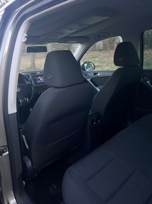2009 Volkswagen Tiguan AWD 4dr SE, available for sale in Revere, Massachusetts | Wonderland Auto. Revere, Massachusetts 2009 Volkswagen Tiguan AWD 4dr SE, available for sale in Revere, Massachusetts | Wonderland Auto. Revere, Massachusetts