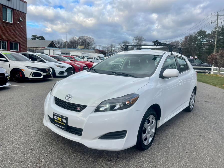 2009 Toyota Matrix 5dr Wgn Auto S AWD, available for sale in South Windsor, Connecticut | Mike And Tony Auto Sales, Inc. South Windsor, Connecticut