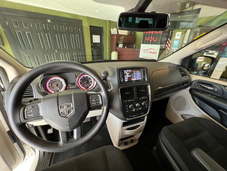 2019 Dodge Grand Caravan SE Wagon, available for sale in West Hartford, Connecticut | AutoMax. West Hartford, Connecticut 2019 Dodge Grand Caravan SE Wagon, available for sale in West Hartford, Connecticut | AutoMax. West Hartford, Connecticut