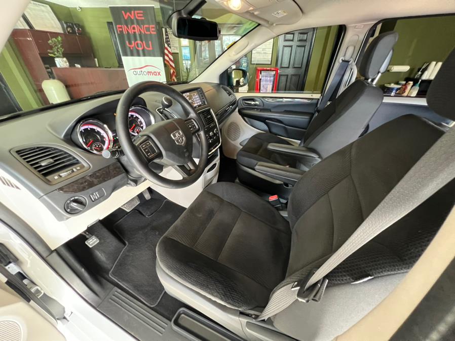 2019 Dodge Grand Caravan SE Wagon, available for sale in West Hartford, Connecticut | AutoMax. West Hartford, Connecticut 2019 Dodge Grand Caravan SE Wagon, available for sale in West Hartford, Connecticut | AutoMax. West Hartford, Connecticut