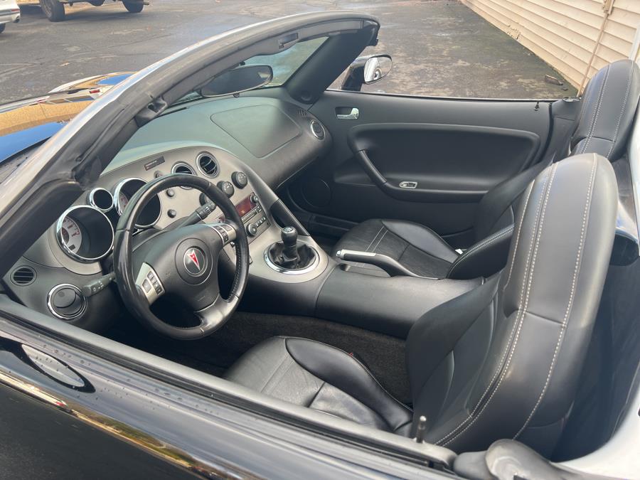 2006 Pontiac Solstice 2dr Convertible, available for sale in South Windsor , Connecticut | Ful-line Auto LLC. South Windsor , Connecticut