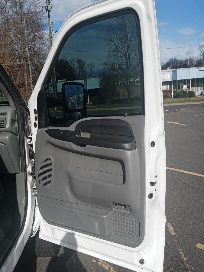 2006 Ford Super Duty F-250 Crew Cab 172" XLT 4WD, available for sale in New Britain, Connecticut | Supreme Automotive. New Britain, Connecticut 2006 Ford Super Duty F-250 Crew Cab 172" XLT 4WD, available for sale in New Britain, Connecticut | Supreme Automotive. New Britain, Connecticut