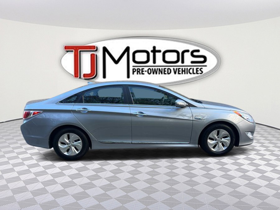 2014 Hyundai Sonata Hybrid 4dr Sdn, available for sale in New London, Connecticut | TJ Motors. New London, Connecticut 2014 Hyundai Sonata Hybrid 4dr Sdn, available for sale in New London, Connecticut | TJ Motors. New London, Connecticut