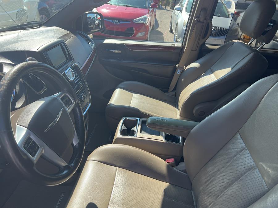 Used Chrysler Town & Country 4dr Wgn Touring-L 2014 | Central florida Auto Trader. Kissimmee, Florida Used Chrysler Town & Country 4dr Wgn Touring-L 2014 | Central florida Auto Trader. Kissimmee, Florida