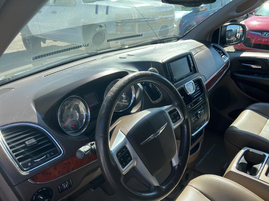 Used Chrysler Town & Country 4dr Wgn Touring-L 2014 | Central florida Auto Trader. Kissimmee, Florida Used Chrysler Town & Country 4dr Wgn Touring-L 2014 | Central florida Auto Trader. Kissimmee, Florida