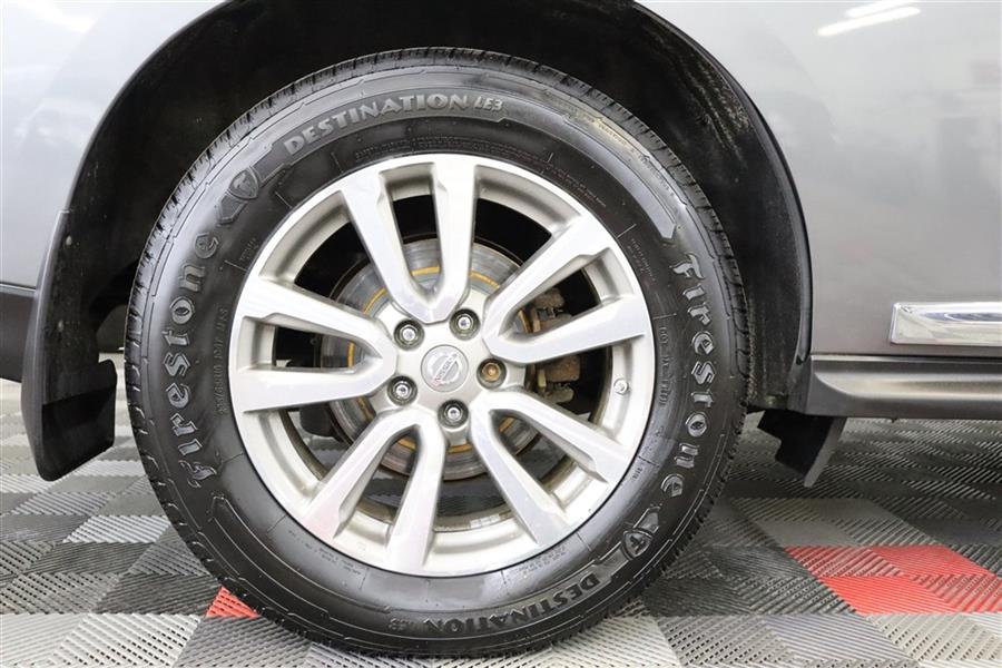 2015 Nissan Pathfinder SL, available for sale in Paterson, New Jersey | Fast Track Motors. Paterson, New Jersey 2015 Nissan Pathfinder SL, available for sale in Paterson, New Jersey | Fast Track Motors. Paterson, New Jersey