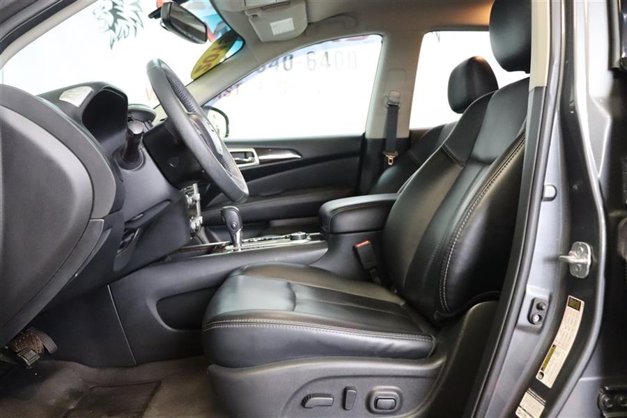 2015 Nissan Pathfinder SL, available for sale in Paterson, New Jersey | Fast Track Motors. Paterson, New Jersey 2015 Nissan Pathfinder SL, available for sale in Paterson, New Jersey | Fast Track Motors. Paterson, New Jersey