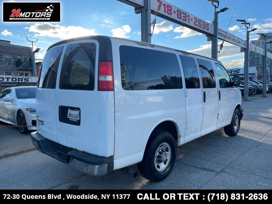 Used Chevrolet Express Passenger RWD 2500 135" 1LT 2011 | 26 Motors Queens. Woodside, New York Used Chevrolet Express Passenger RWD 2500 135" 1LT 2011 | 26 Motors Queens. Woodside, New York