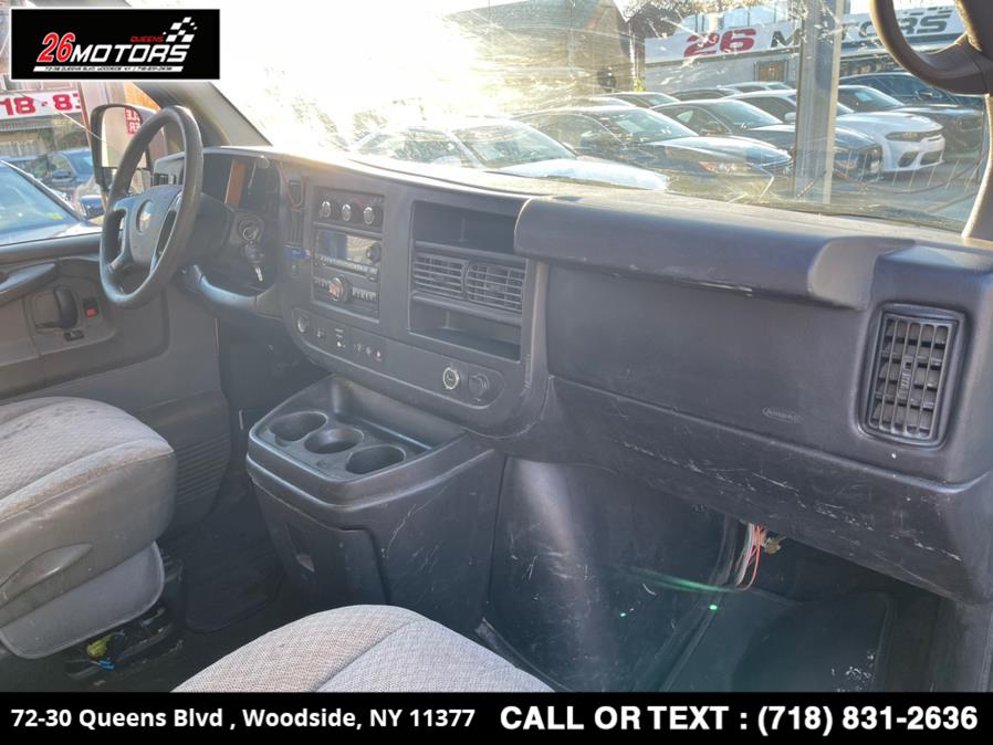 Used Chevrolet Express Passenger RWD 2500 135" 1LT 2011 | 26 Motors Queens. Woodside, New York Used Chevrolet Express Passenger RWD 2500 135" 1LT 2011 | 26 Motors Queens. Woodside, New York