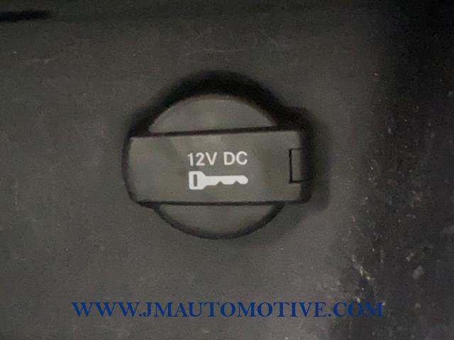 2011 Chrysler 200 4dr Sdn LX, available for sale in Naugatuck, Connecticut | J&M Automotive Sls&Svc LLC. Naugatuck, Connecticut 2011 Chrysler 200 4dr Sdn LX, available for sale in Naugatuck, Connecticut | J&M Automotive Sls&Svc LLC. Naugatuck, Connecticut