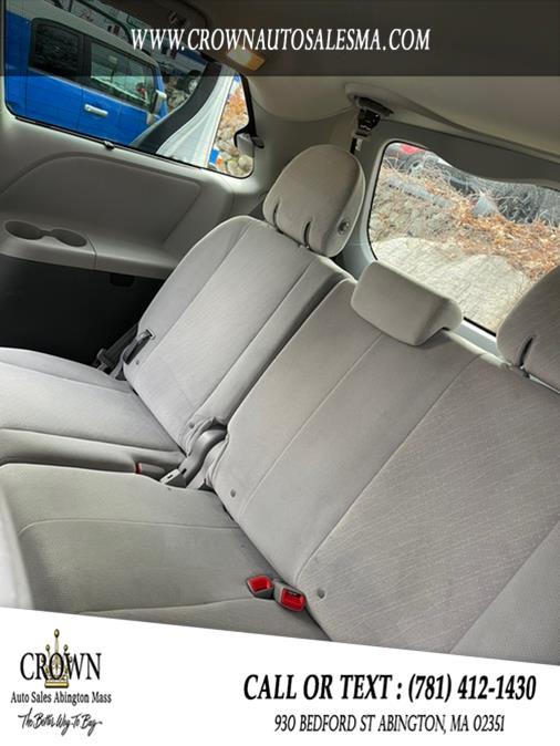 2015 Toyota Sienna 5dr 7-Pass Van LE FWD Mobility (Natl), available for sale in Abington, Massachusetts | Crown Auto Sales. Abington, Massachusetts 2015 Toyota Sienna 5dr 7-Pass Van LE FWD Mobility (Natl), available for sale in Abington, Massachusetts | Crown Auto Sales. Abington, Massachusetts