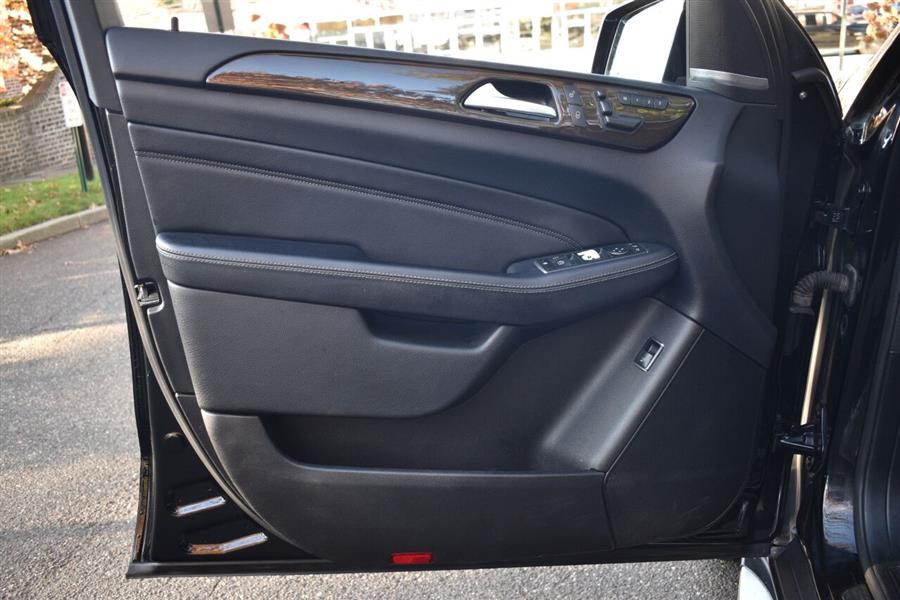 2015 Mercedes-benz M-class ML 350 4MATIC AWD 4dr SUV, available for sale in Great Neck, New York | Camy Cars. Great Neck, New York 2015 Mercedes-benz M-class ML 350 4MATIC AWD 4dr SUV, available for sale in Great Neck, New York | Camy Cars. Great Neck, New York